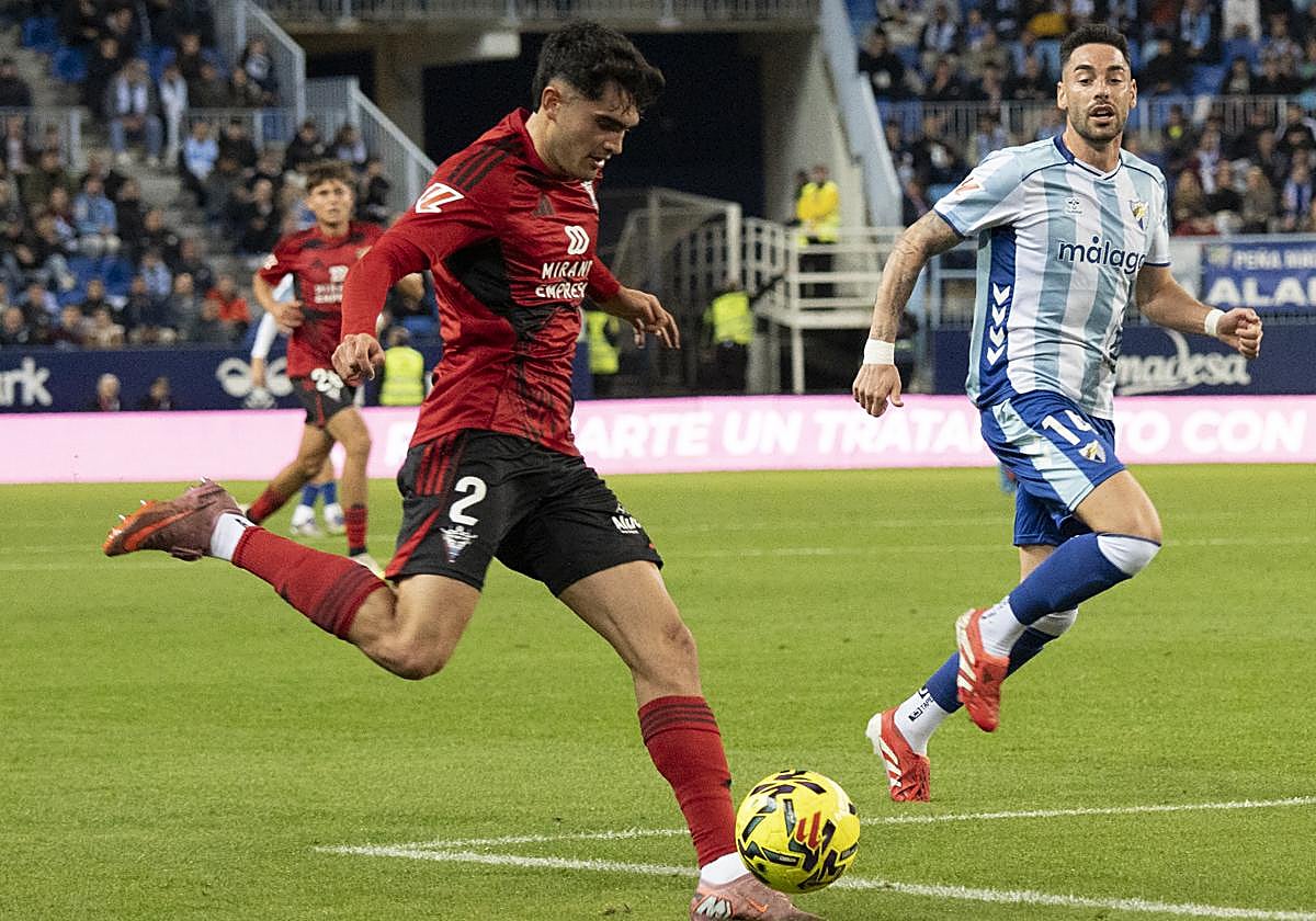 Hugo Novoa vovió a irse lesionado en la primera parte.