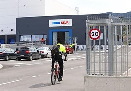 La empresa de paquetería llevan cuatro años operando en las instalaciones de Ircio.