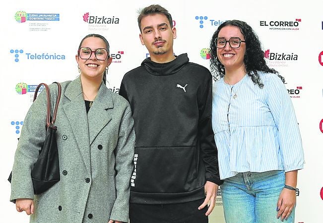 Laura Pimienta, Javier Álamo y Nerea Tomás.