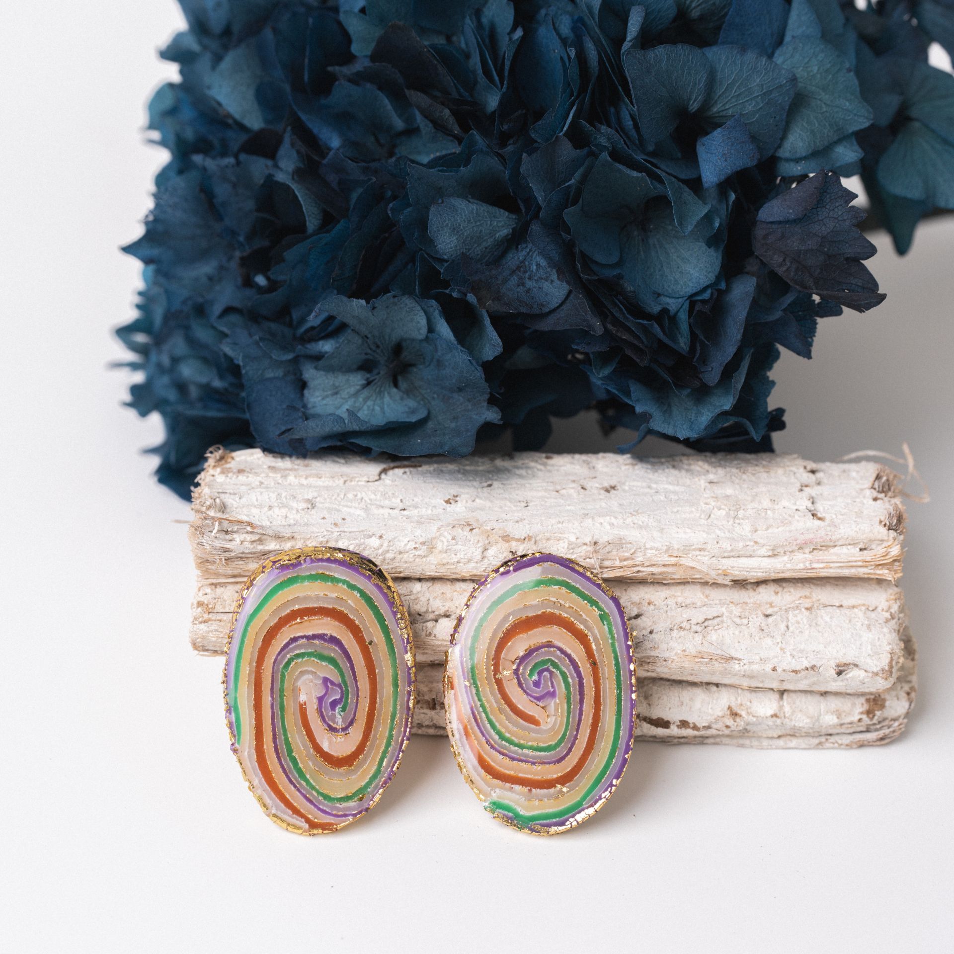 Pabús o cómo dos amigas bilbaínas crean pendientes únicos para conciliar su vida familiar