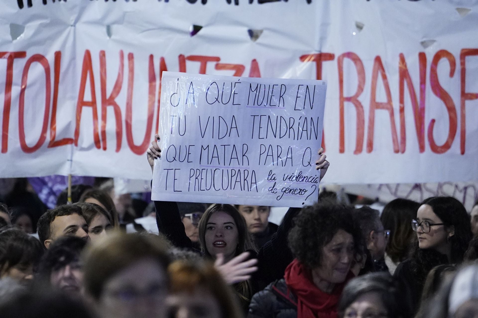 Miles de personas claman en Bilbao contra la violencia machista