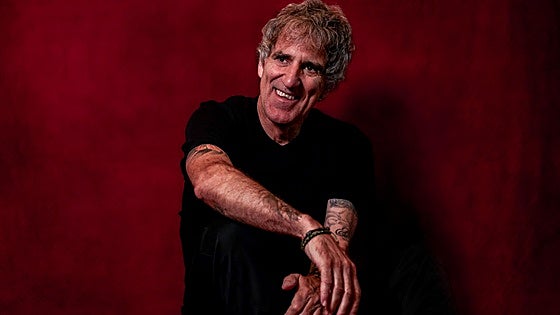 Mikel Erentxun: «Me siento una especie en extinción, pero me encuentro muy cómodo»