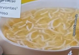 Alerta alimentaria por piezas de metal y caucho en una famosa sopa vendida en supermercados de España