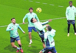 Los jugadores del Athletic se entrenarán hoy por última vez en Lezama antes de viajar a Valencia, donde se medirán mañana al Levante.