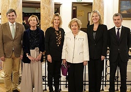 Tres premios al bien común