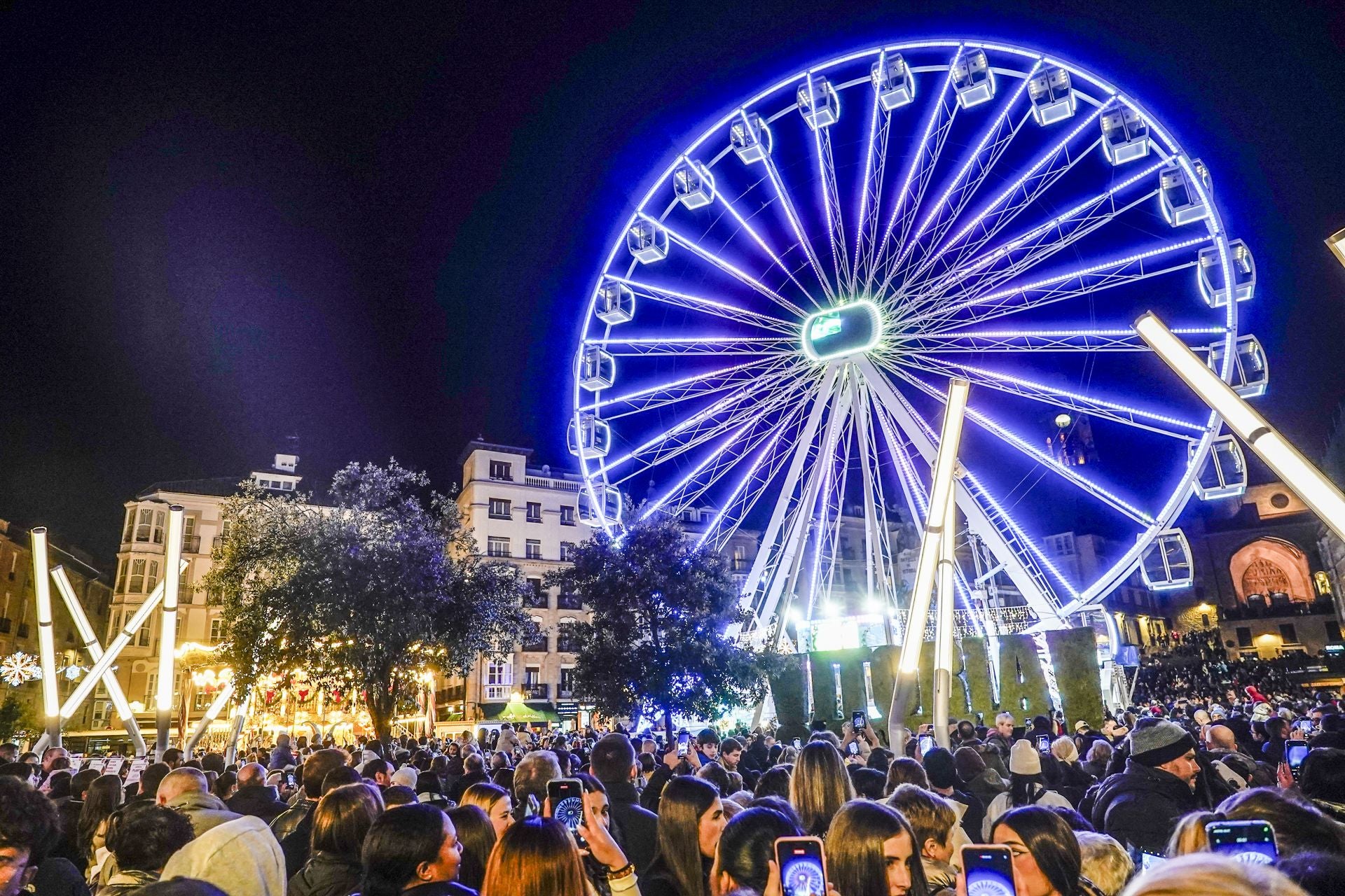 Las imágenes del encendido navideño en Vitoria