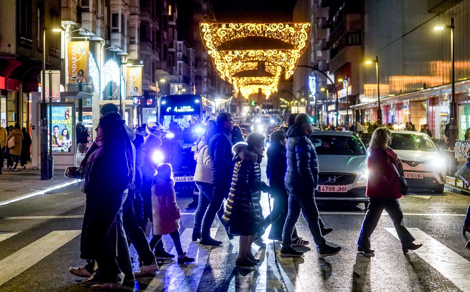 Las imágenes del encendido navideño en Vitoria