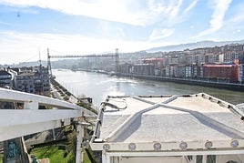 Vista del Puente Colgante desde la noria.