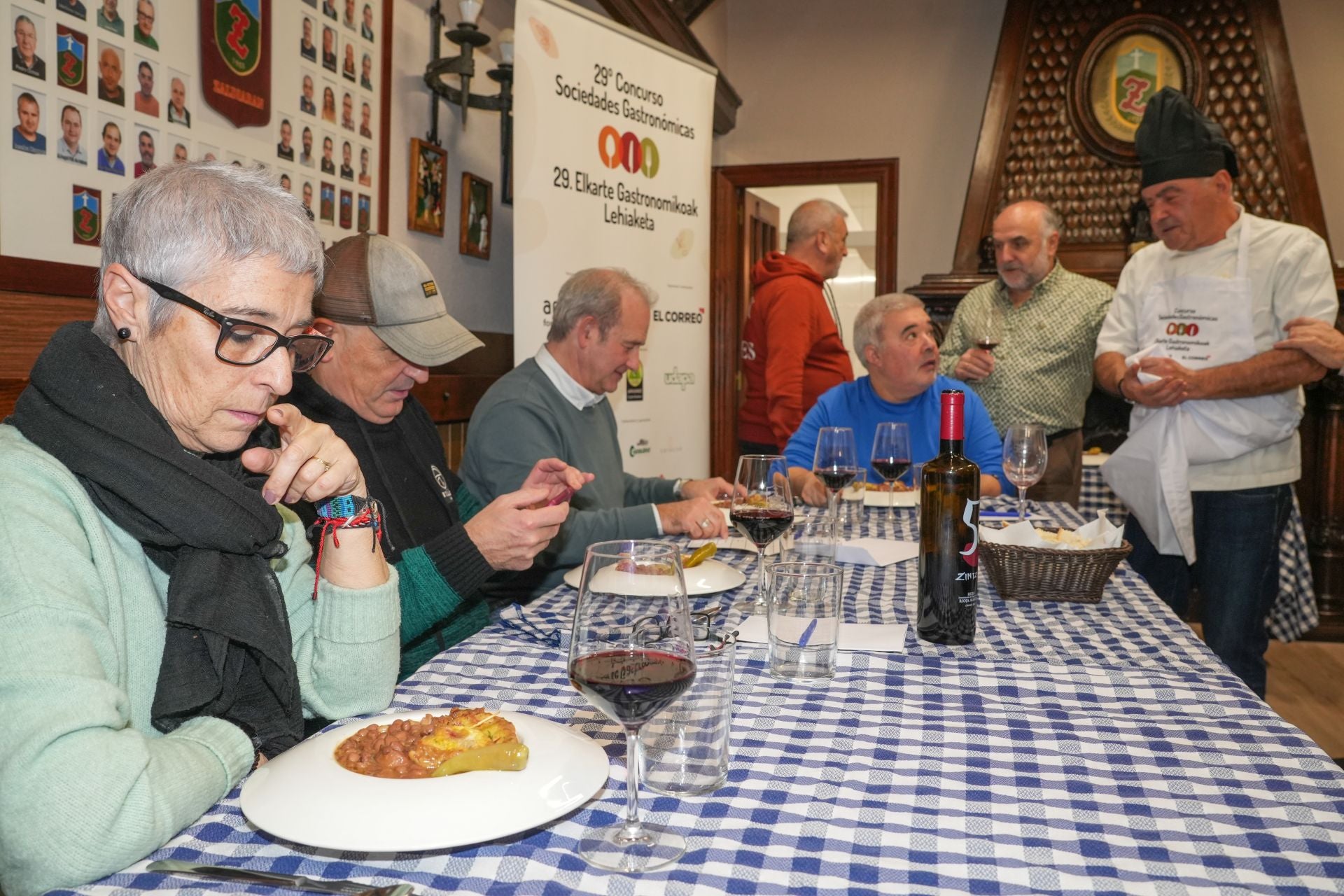 Así fue la cena en Zaldiaran