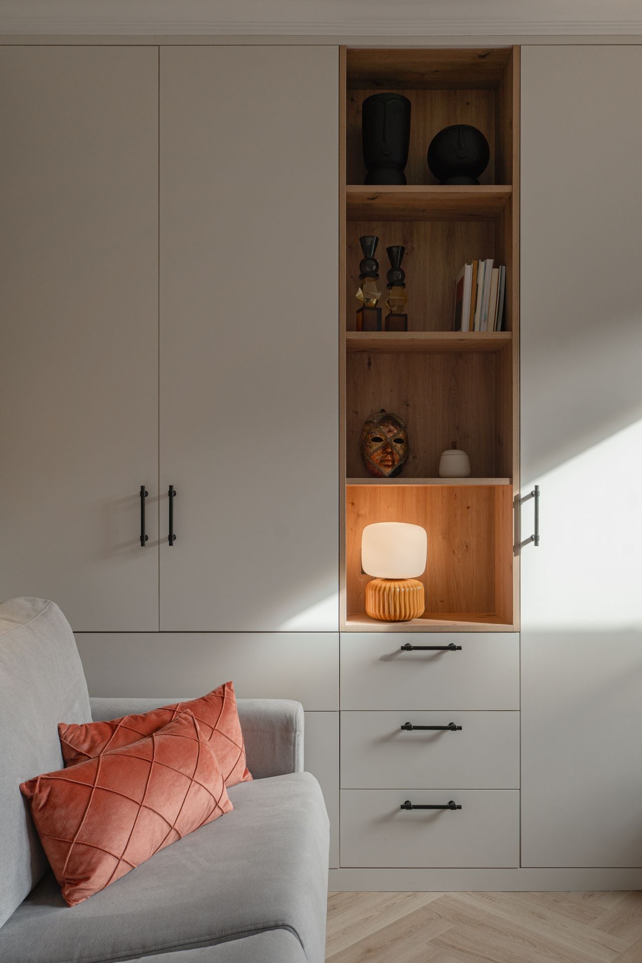 Clásico y moderno a la vez: la transformación de un piso de 110 metros en Getxo