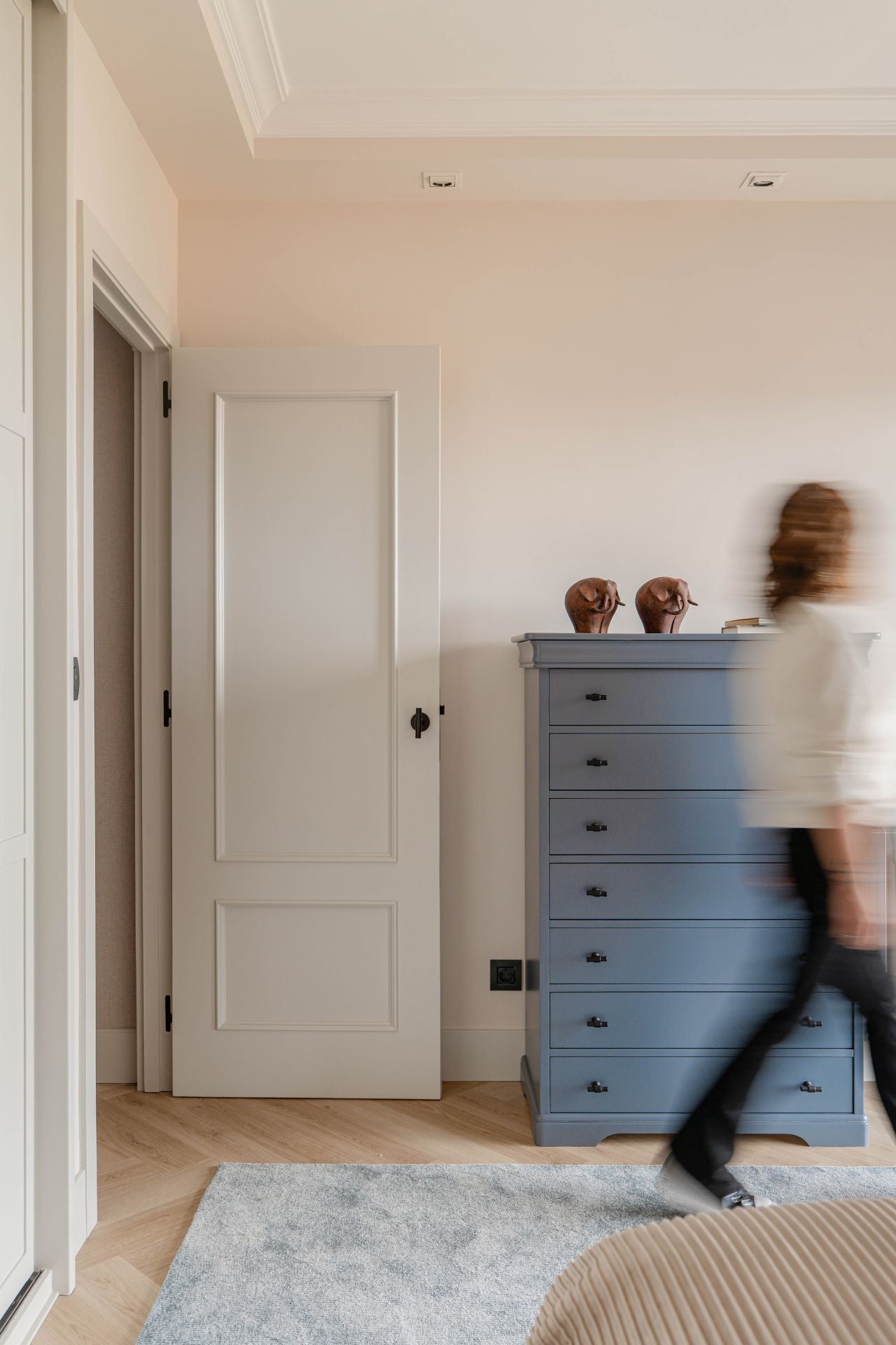 Clásico y moderno a la vez: la transformación de un piso de 110 metros en Getxo