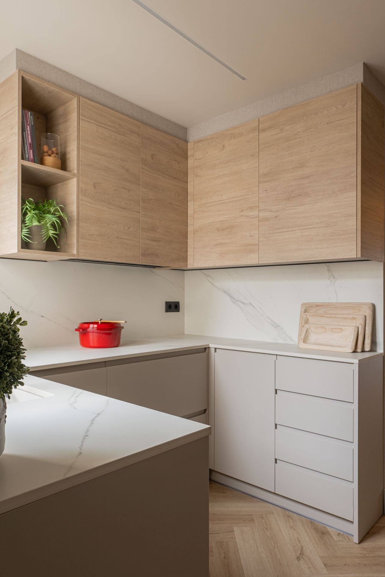 Clásico y moderno a la vez: la transformación de un piso de 110 metros en Getxo