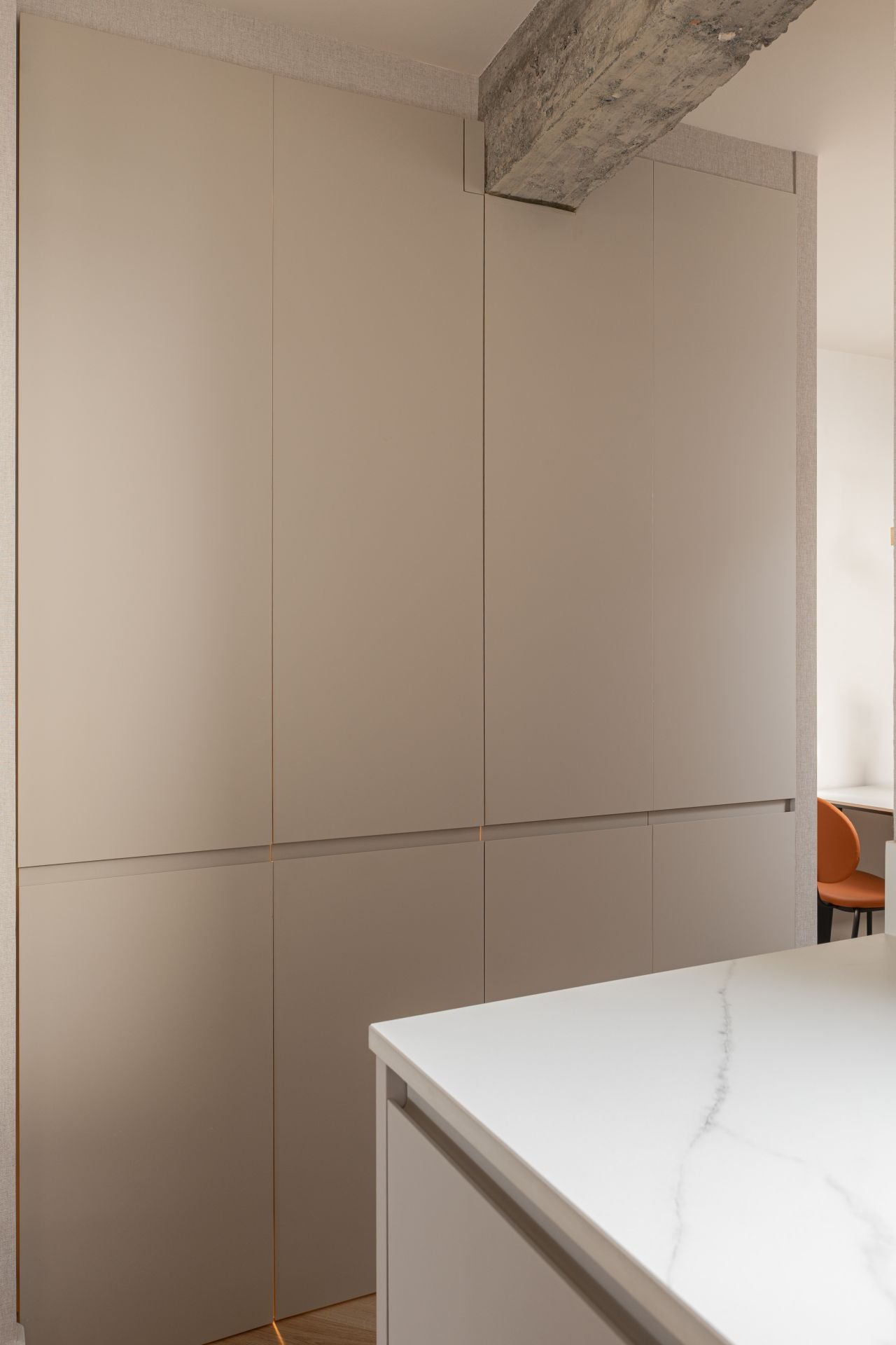 Clásico y moderno a la vez: la transformación de un piso de 110 metros en Getxo