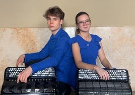 El joven dúo de acordeonistas Berisa.