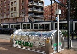 El módulo de Bizileku instalado en la calle Sancho el Sabio.