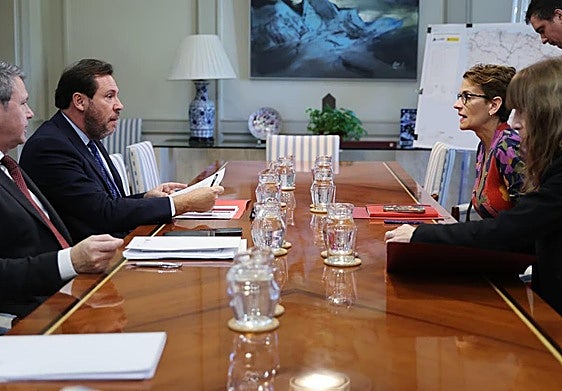 Chivite se reunió ayer en Madrid con el ministro de Transportes, Óscar Puente.