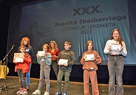 Imagen de una anterior entrega de premios del certamen literario en euskera Juanita Ibaibarriaga.
