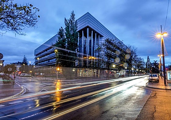 Exterior del Palacio de Justicia de Vitoria.