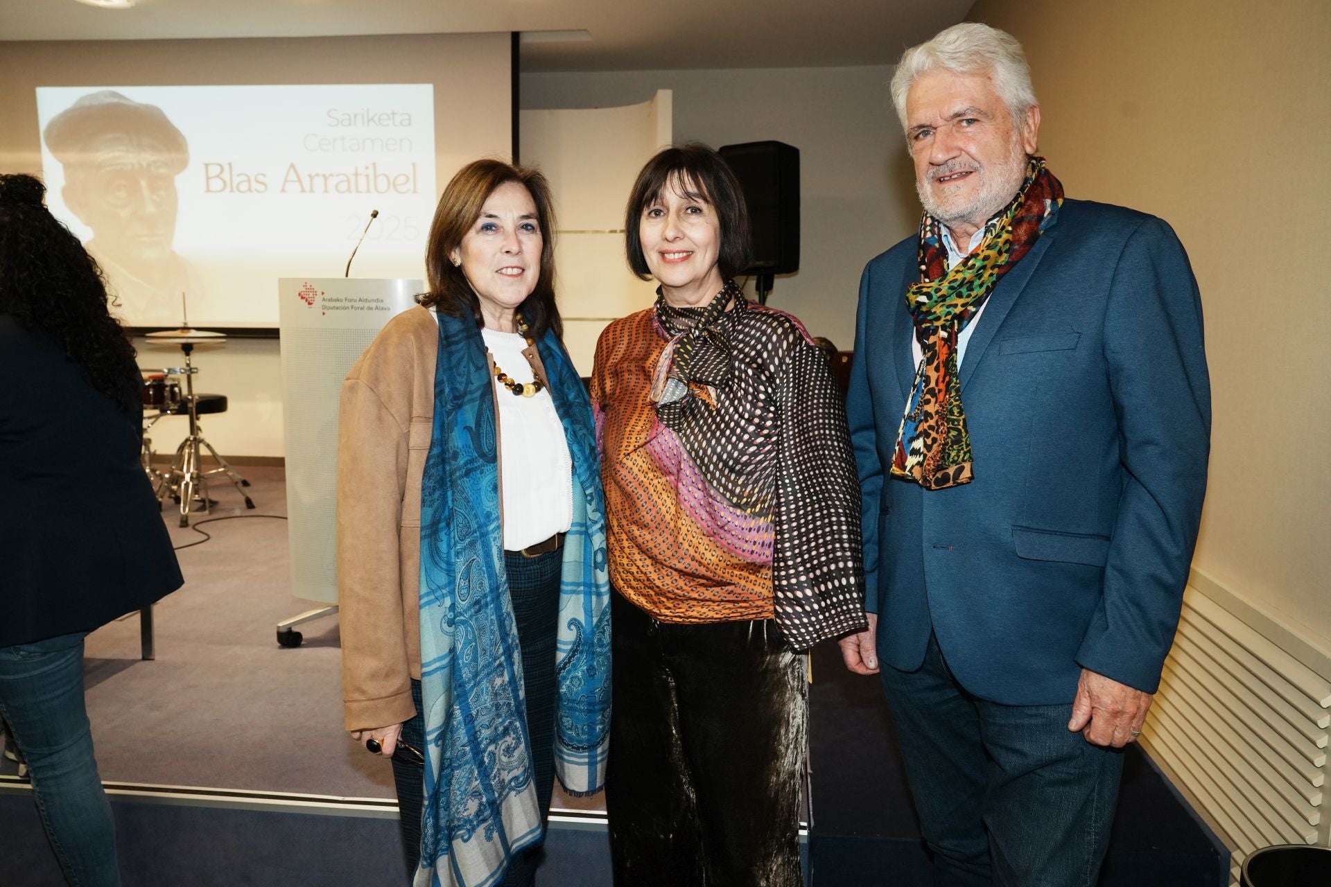 Sara González de Aspuru, Clara Navas y Xabier Santxotena.