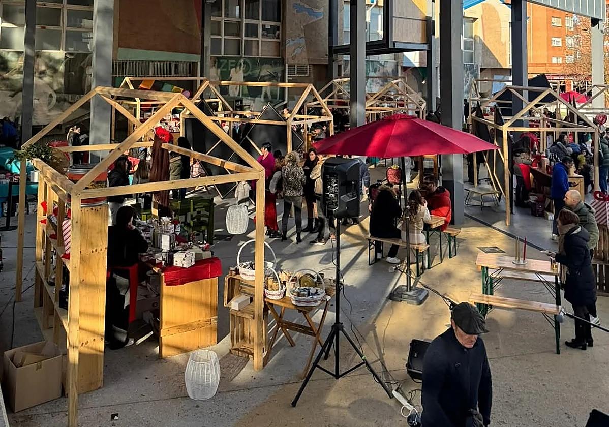 Habrá catorce puestos con decoración navideña y agroalimentaria.