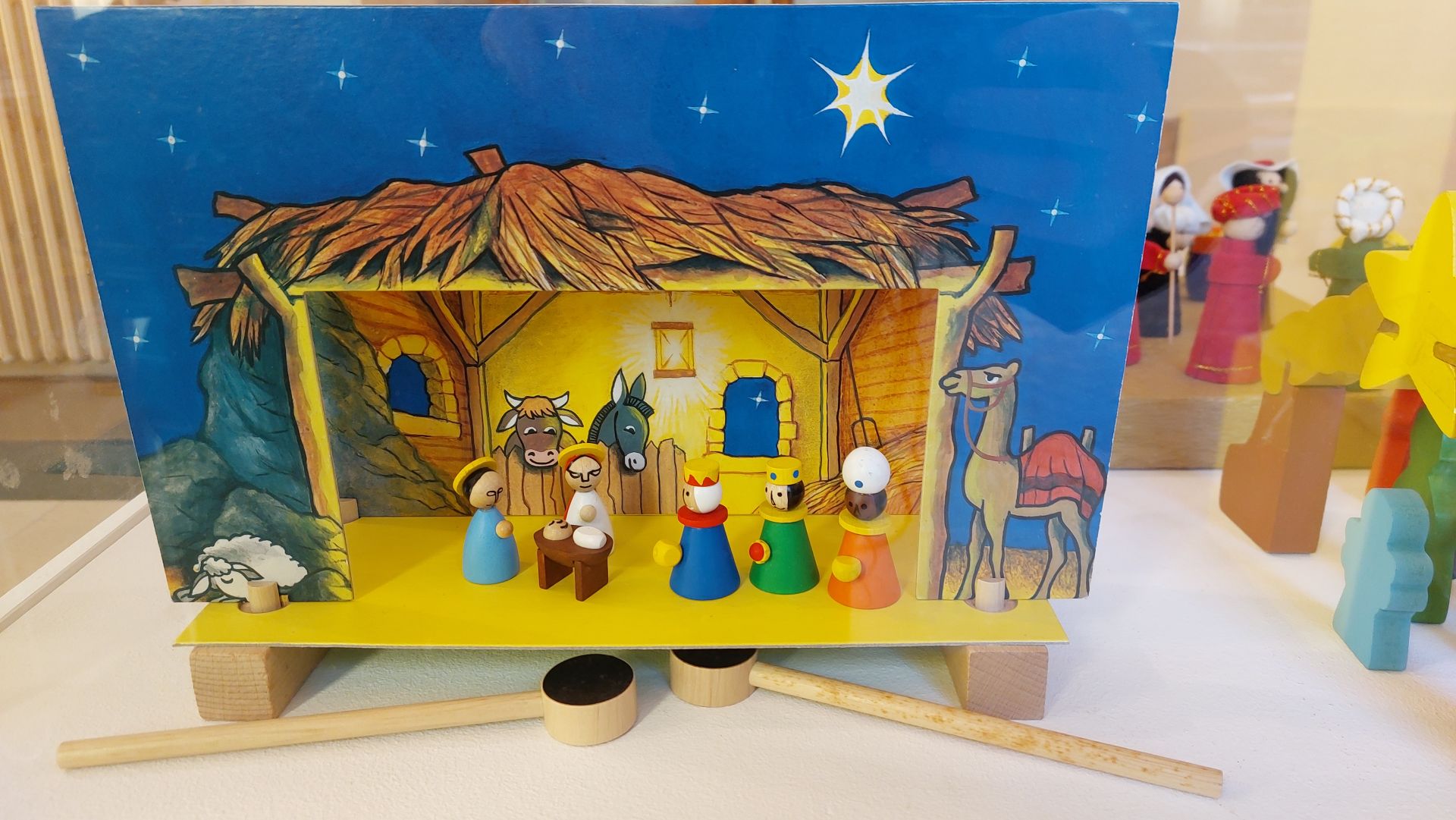 Cientos de belenes en miniatura