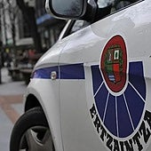 Detenido en Trapagaran por robar en un centro de estética tras romper el cristal con la tapa de una alcantarilla