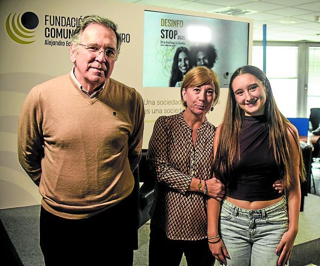 Rafael Suso, Mónica Aguilera y Aitana Olarza. 