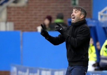 Coudet cumple una Liga al frente del Alavés con números de permanencia