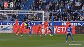 La mano de Elustondo que terminó en penalti para el Alavés.