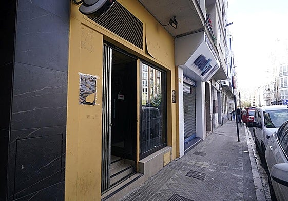Puerta del local en donde se originó el altercado.