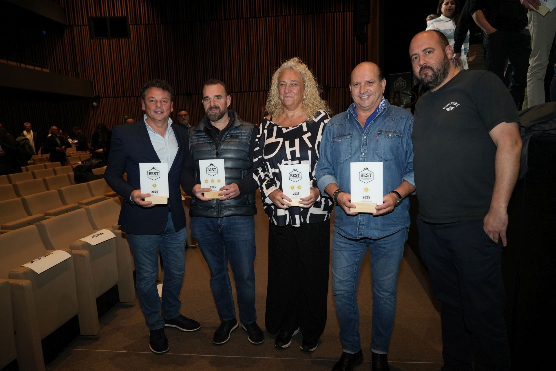 Raúl Rubio, Mikel Fuentes, Josune Menéndez, Mario Álvarez de Eulate e Imanol Latorre.