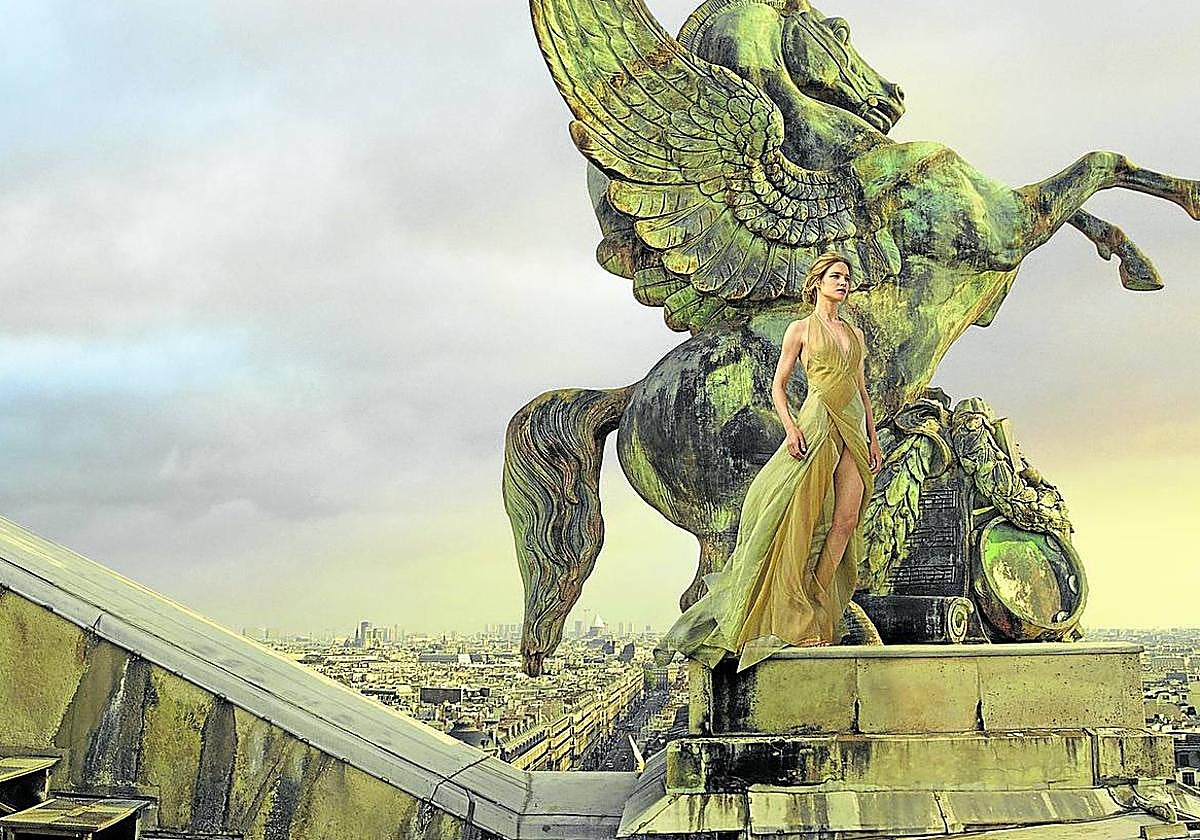 Natalia Vodianova en el Palais Garnier (París, 2014).