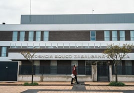 Vista exterior de la residencia Emeis-Bouco que abrirá en los próximos meses en la calle Mahatma Gandhi de Zabalgana.