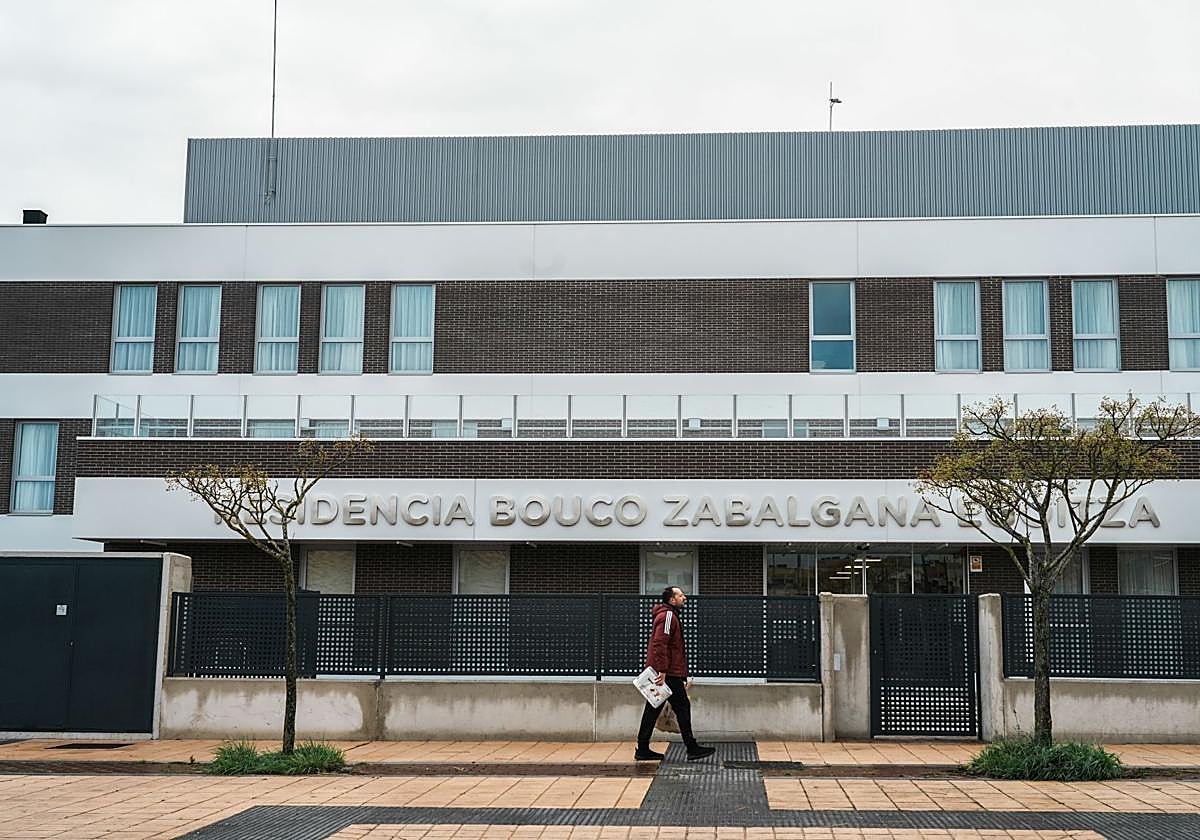 Vista exterior de la residencia Emeis-Bouco que abrirá en los próximos meses en la calle Mahatma Gandhi de Zabalgana.