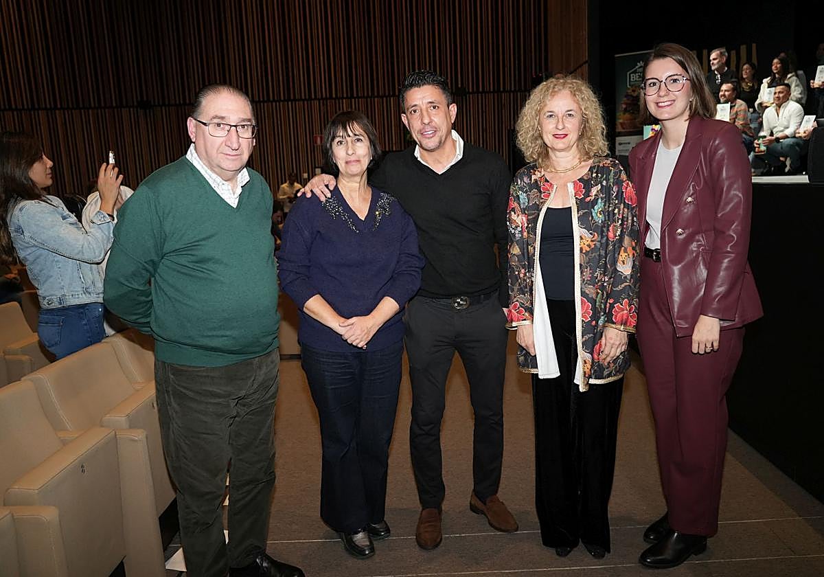 Felipe García, Clara Navas, Raúl González, Cristina González y María Nanclares.