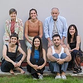 En primer plano, Betixe Saitua, Sandra Maturana, Kepa Alesso y Sandra Ortueta. Detrás, Itziar Lazkano, Itxaso Sánchez y Felipe Loza.