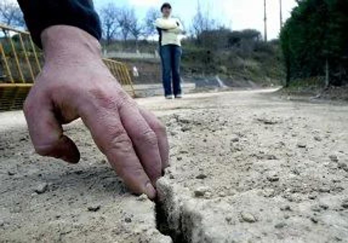 Grieta en Salinas del seísmo de 1967.