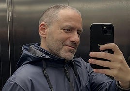 Borja Sémper reaparece en redes tras cuatro meses de tratamiento contra el cáncer: «Empieza a salir pelo»