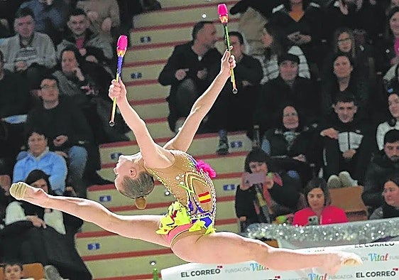 La gimnasia alavesa se exhibe en la gala navideña