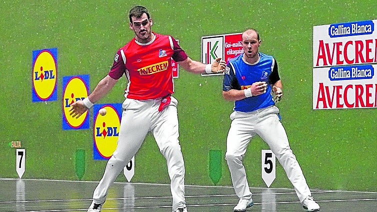 El frontón del Deportivo rozará el lleno este viernes