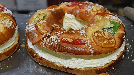 ¿Desde cuándo lleva nata y frutas el roscón?
