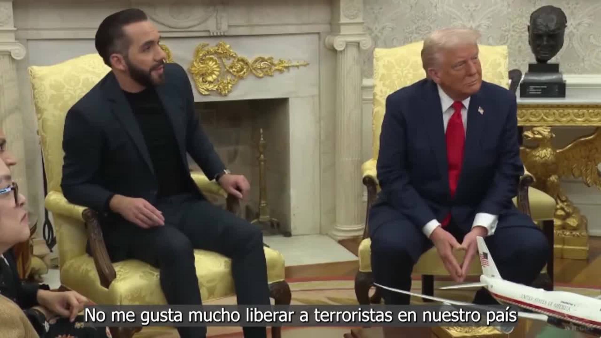 Bukele reconoce que no tiene "el poder" para devolver a EEUU al hombre deportado por Washington