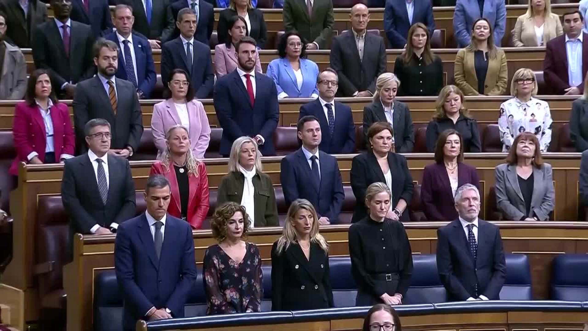 El Congreso guarda un minuto de silencio en recuerdo a las víctimas de ...