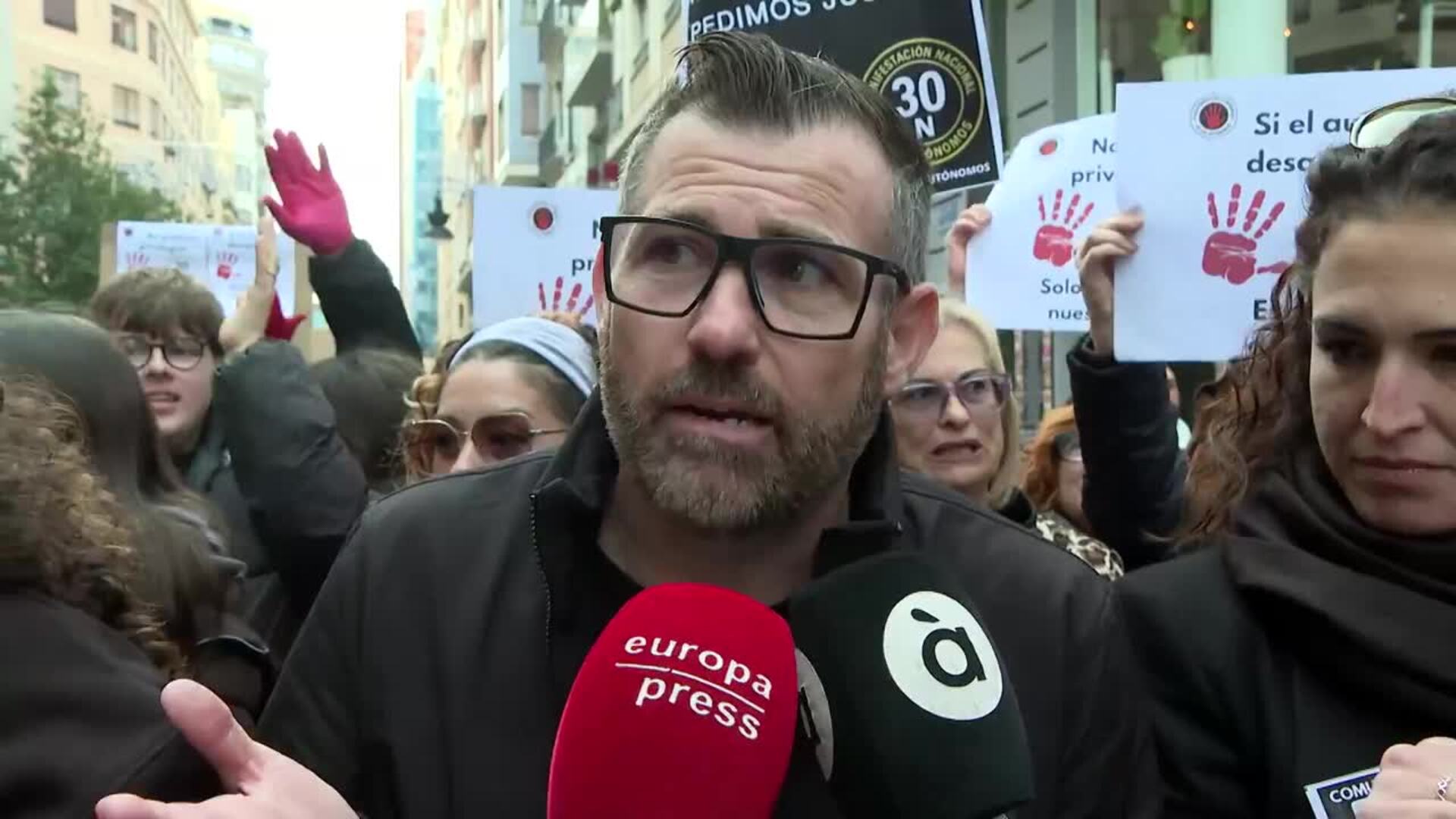 Autónomos se manifiestan en València para reclamar unas condiciones dignas