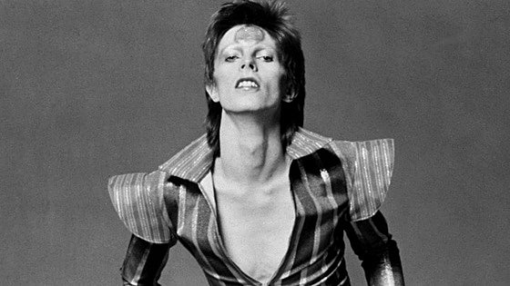 Diez años sin Bowie, el seductor extraterrestre que nunca se repitió