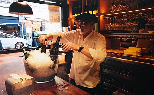 Juanma apostó por los nuevos vinos en 2000.