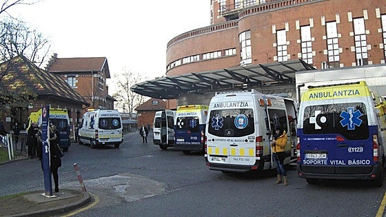Las Urgencias de Basurto y Cruces se saturan con más de 300 pacientes al día en cada uno