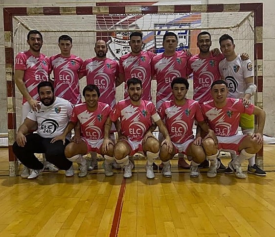 Un equipo vitoriano de fútbol sala denuncia parcialidad arbitral e «insultos machistas»: «El partido estaba perdido de antemano»