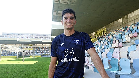 El Albacete arrebata a última hora a Víctor San Bartolomé del Barakaldo