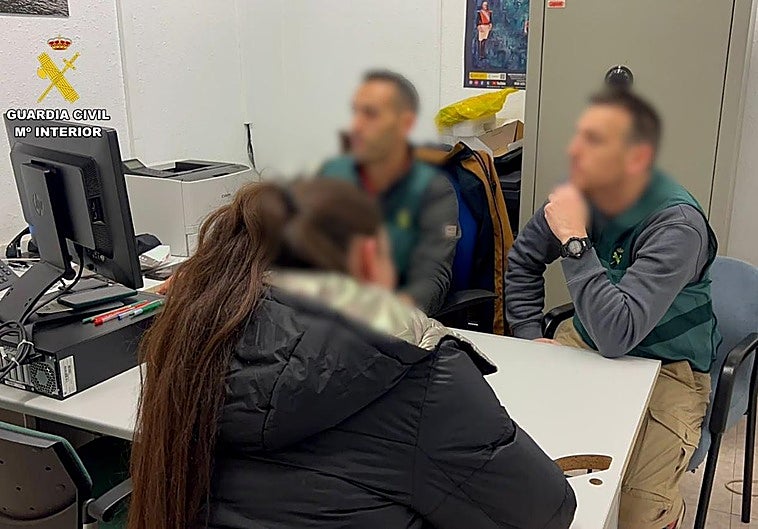 Desarticulan en Bizkaia una red criminal por estafar al menos a 28 personas a través de compras en internet